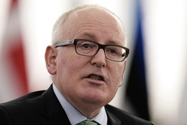 Timmermans: KE zaniepokojona planami reformy KRS