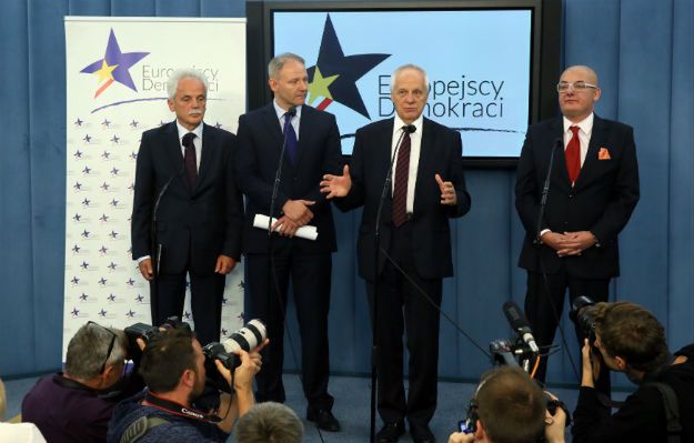 Byli posłowie Platformy Obywatelskiej tworzą w Sejmie nowe koło Europejscy Demokraci. Stefan Niesiołowski odchodzi z PO