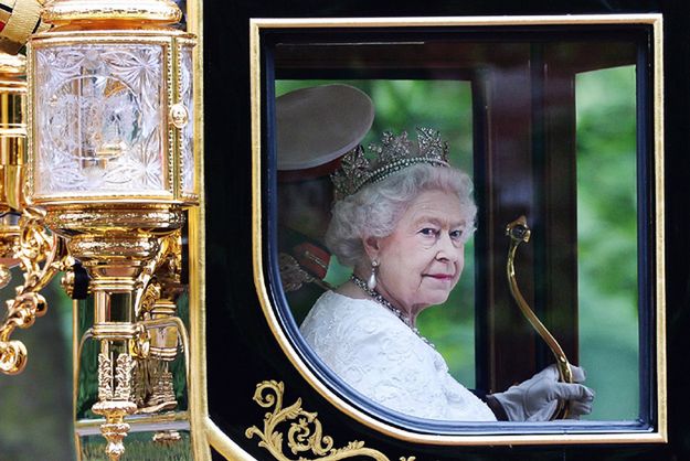 Królowa Elżbieta II obchodzi 65-lecie zasiadania na brytyjskim tronie