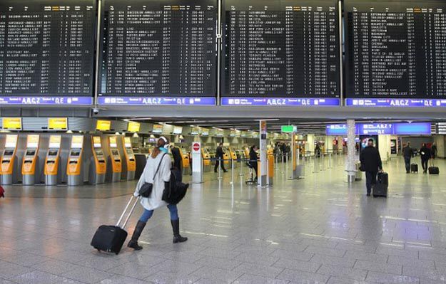 200 osób ewakuowanych z lotniska we Frankfurcie. Spłonął symulator lotów