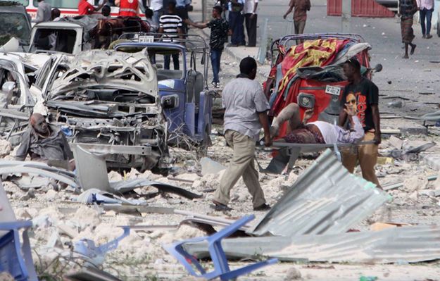 Somalia: 28 ofiar samobójczego zamachu na hotel w Mogadiszu
