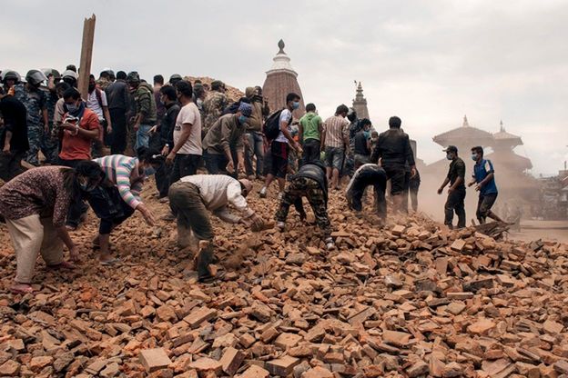Władze Nepalu: już ponad 3,7 tys. ofiar śmiertelnych trzęsienia ziemi