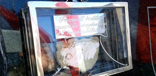 Fragment tupolewa ze Smoleńska w Kościerzynie. Sprawą zajmie się prokuratura wojskowa