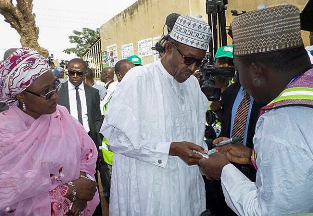 Prezydent Nigerii przegrywa wybory i gratuluje rywalowi