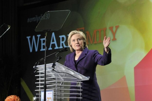Kongresmeni polecili Hillary Clinton przekazanie prywatnych e-maili