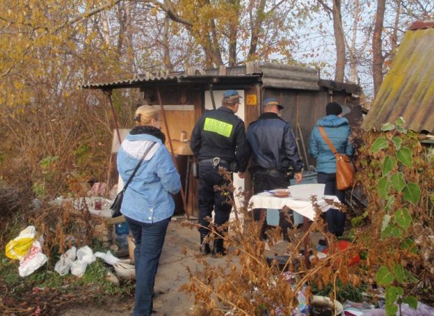 Strażnicy miejscy sprawdzają miejsca koczowania bezdomnych. W Kaliszu natrafiono na zwłoki