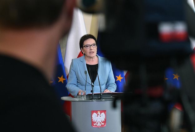 Leszek Miller: niech premier przedstawi w Sejmie informację ws. uchodźców