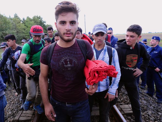 Kryzys imigracyjny - dlaczego do Europy docierają głównie mężczyźni?