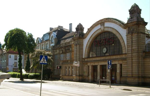 Licytacja zabytkowego dworca kolejowego w Katowicach. Radni podjęli stanowisko