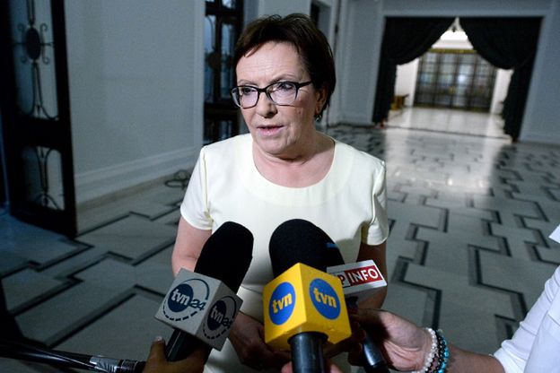 Premier Ewa Kopacz: prezydent wycofuje się z obietnic