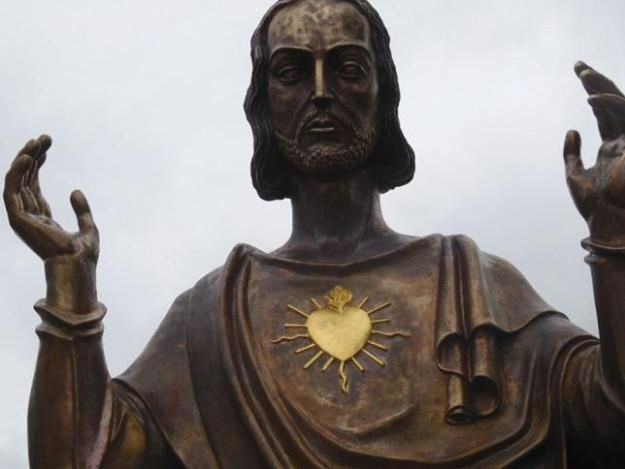 Figura Jezusa stanie na placu Mickiewicza w Poznaniu - będą protesty?