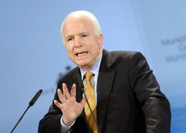 McCain: Putin musi zapłacić za swoją agresję