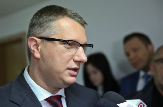 Komisja etyki ukarała naganą posła Przemysława Wiplera