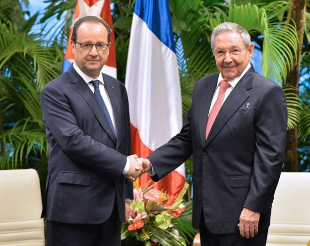 Prezydent Francji Francois Hollande spotkał się z braćmi Castro