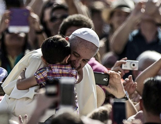 Papież Franciszek pozdrowił dzieci pierwszokomunijne w Polsce