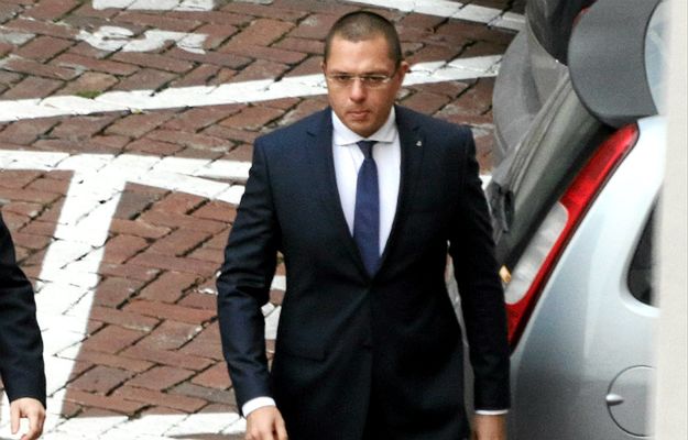 Nieoficjalnie: Wiceszef Agencji Wywiadu Piotr Krawczyk miał wypadek samochodowy