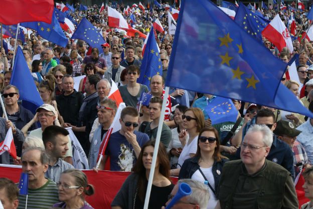 Niemiecka prasa o marszu KOD: Jarosław Kaczyński powinien mieć się na baczności