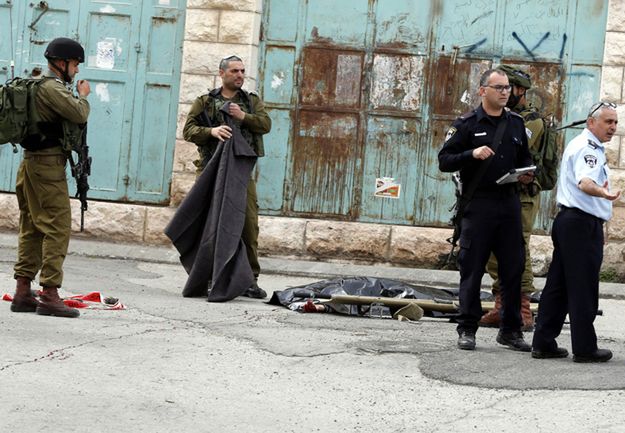 Zatrzymano izraelskiego żołnierza, który zastrzelił rannego Palestyńczyka