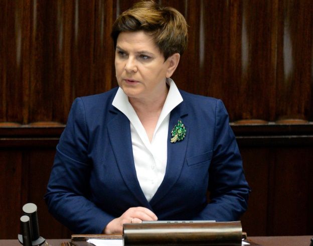 Beata Szydło zniesie zmianę czasu?