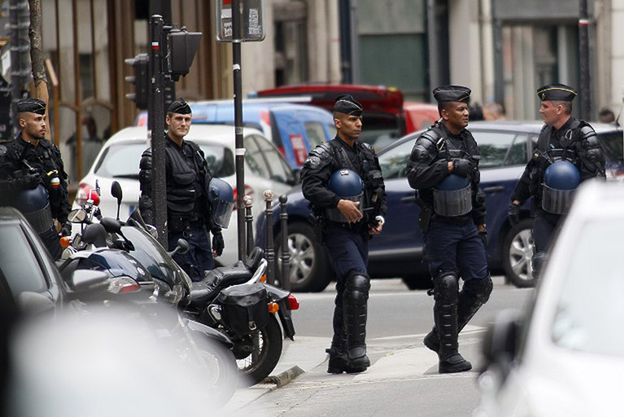Policyjna akcja antyterrorystyczna w Paryżu. Zatrzymano mężczyznę