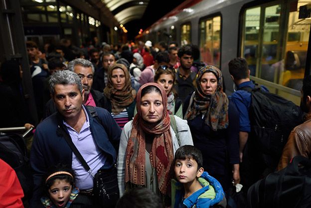 Do Niemiec przybyło w tym roku blisko 1,1 mln uchodźców. Minister apeluje o ograniczenie imigracji