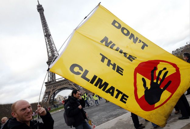 Szczyt COP21 w Paryżu. Świat przyjął historyczną globalną umowę klimatyczną