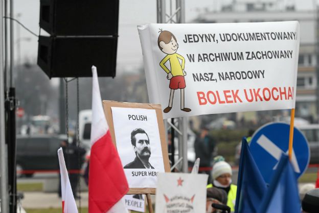 Przez Warszawę przeszedł marsz KOD pod hasłem "My, naród"