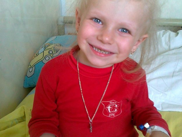 Od ukraińskich lekarzy usłyszała wyrok. Złapała autostop i z umierającą córeczką przyjechała do Polski