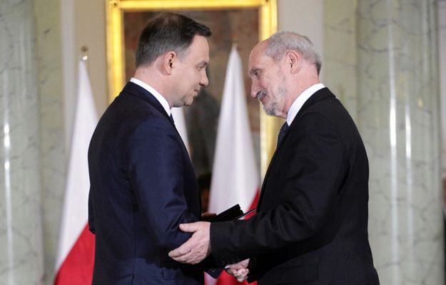 Prezydent Duda spotka się z Antonim Macierewiczem 31 marca. Tematem będą listy ws. działań szefa MON w wojsku