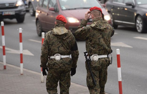 Premier Beata Szydło: Żandarmeria Wojskowa będzie wspierać policję do 15 stycznia