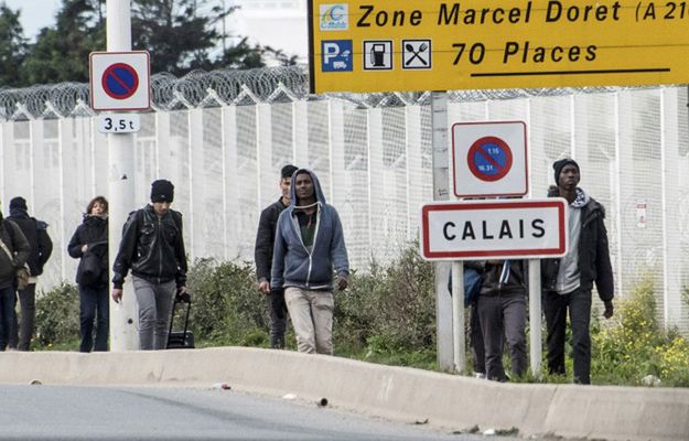 "Dżungla" w Calais zlikwidowana. Rozrasta się nowe obozowisko
