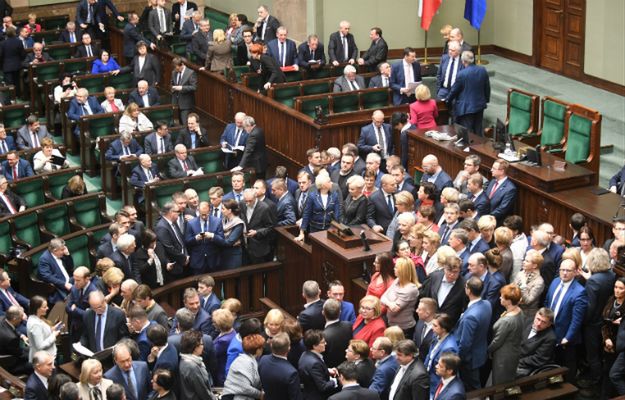Opozycja świadomie blokuje prace Sejmu? "Szokujące" statystyki. Prym wiodą PO i .Nowoczesna