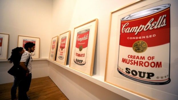 Jednym ze skradzionych dzieł jest "Zupa pomidorowa Campbella"