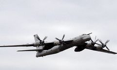 Rosja: pociski manewrujące Ch-101 uderzyły w obiekty IS koło Rakki