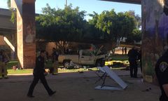 USA: auto spadło z mostu na tłum ludzi, 4 zabitych