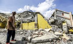 Trzęsienie ziemi w Indonezji. Już 97 ofiar śmiertelnych, nie ma zagrożenia tsunami