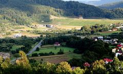 "Nie chcemy być bezludną wyspą" - mieszkańcy Dąbrówki protestują ws. zapory