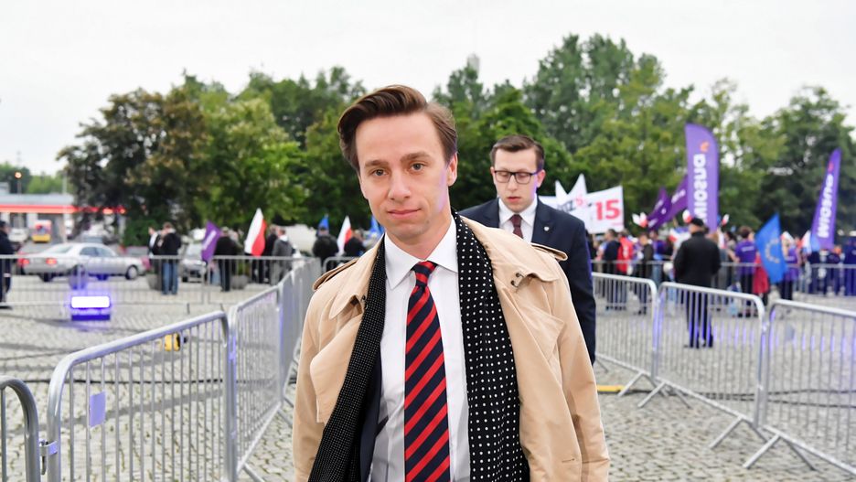 Krzysztof Bosak z największymi szansami na walkę o Pałac Prezydencki.