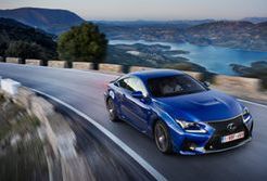 Lexus RC F szybszy od BMW M4