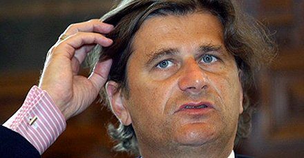 Palikot chce, by IPN sprawdził powiązania rodzinne Kaczyńskich