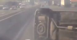 #dziejesiewmoto: ciężarówka taranuje małe auto dostawcze