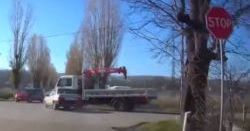 #dziejesiewmoto: zignorował znak Stop i zderzył się z ciężarówką