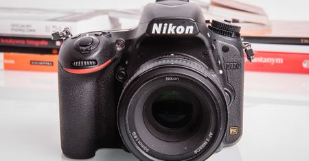 Nikon po cichu wycofuje ze sklepów lustrzankę D750. Kiedy aparat wróci na półki?