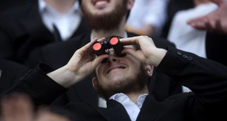 Noszą "rozmazujące" okulary, żeby nie móc patrzeć na kobiety!