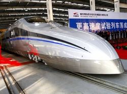 Zobacz, jak Chiny prą do przodu - pociąg jeżdżący 500 km/h