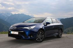 Nowa Toyota Avensis: bardziej europejski Japończyk