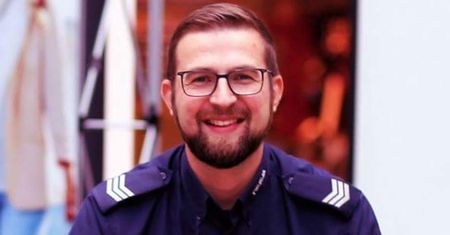 Policjant pomógł 13-letniej dziewczynce