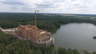 Zamek z Puszczy Noteckiej odsłania swoje tajemnice. Mamy nagranie z miejsca budowy