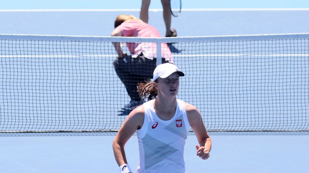 PAP / Leszek Szymańsk / Na zdjęciu: Iga Światek w meczu z Moną Barthel