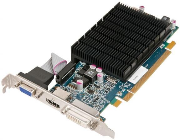 karta radeon hd6570 HIS - widok z g&oacute;ry
